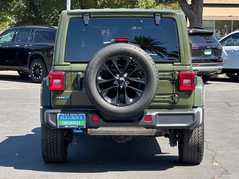 Used 2024 Jeep Wrangler Unlimited Sahara AWD/4WD image 4