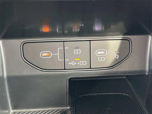 New 2025 Kia Sorento S image 22