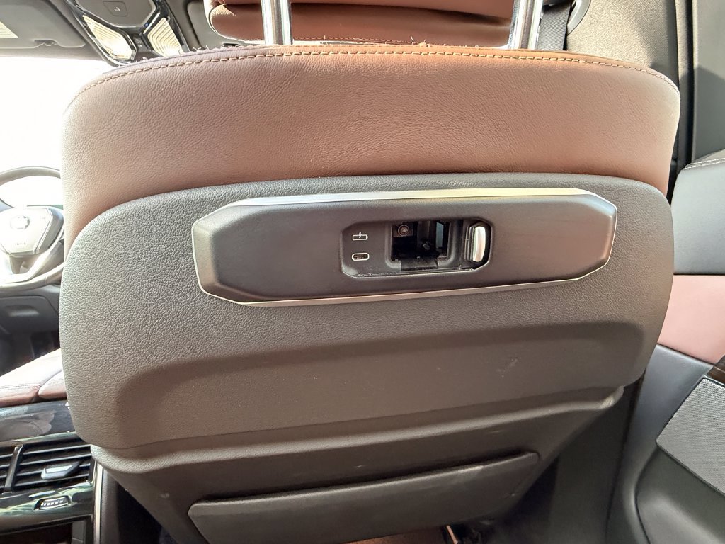 Used 2025 BMW X5 xDrive50e AWD/4WD image 40