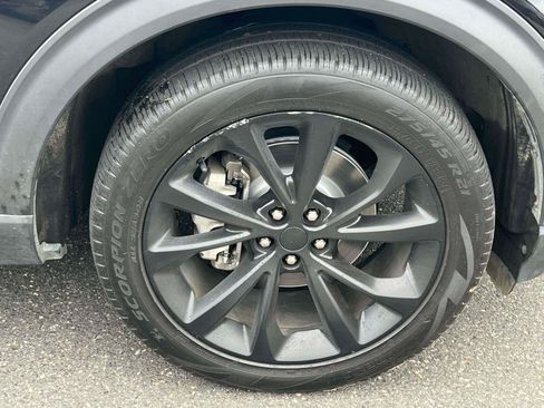 Used 2021 Ford Explorer Platinum w/ Equipment Group 601A AWD/4WD image 6