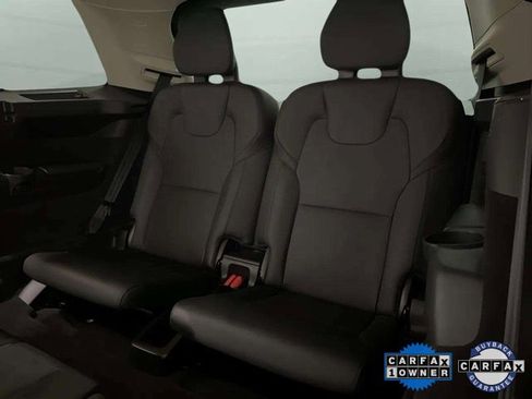 Used 2025 Volvo XC90 B6 Plus image 21
