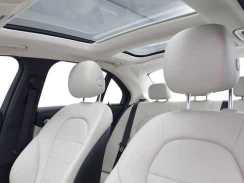 Used 2018 Mercedes-Benz C 300 4MATIC Sedan image 13