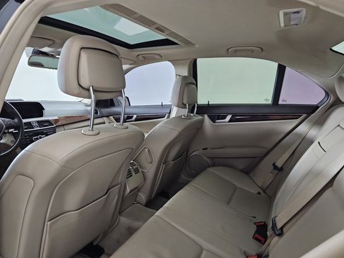Used 2014 Mercedes-Benz C 250 Sedan image 15