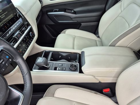Certified 2023 Nissan Pathfinder SL AWD/4WD image 26