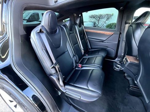 Used 2020 Tesla Model X Long Range image 25