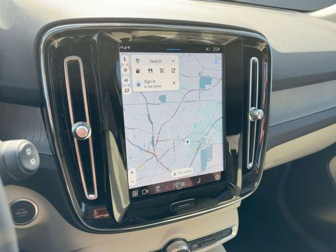 Certified 2023 Volvo XC40 B5 Plus w/ Driver Assist Package image 20