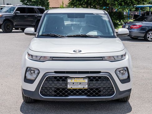 Used 2020 Kia Soul LX FWD image 2