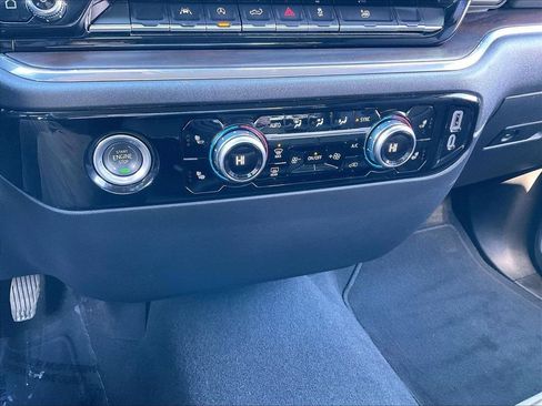 Used 2024 GMC Sierra 1500 SLT image 24