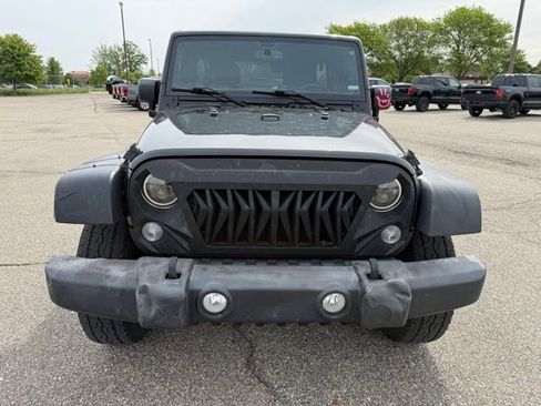 Used 2017 Jeep Wrangler Unlimited Sport w/ Quick Order Package 24S AWD/4WD image 5