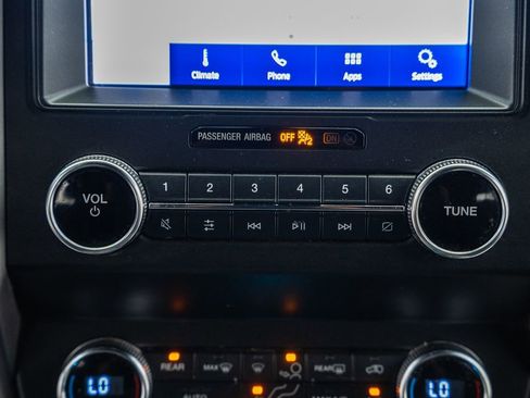 Used 2020 Ford Expedition XLT AWD/4WD image 25