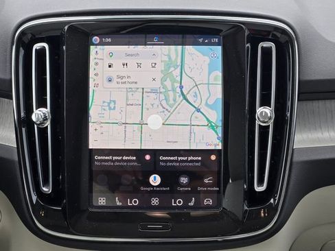 New 2026 Volvo XC40 B5 Plus AWD/4WD image 19