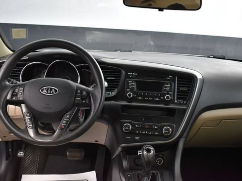 Used 2011 Kia Optima LX FWD image 8