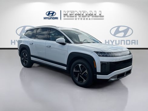 New 2026 Hyundai Ioniq 9 SE image 1