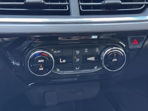 New 2025 Chevrolet Trax ACTIV w/ Driver Confidence Package image 21