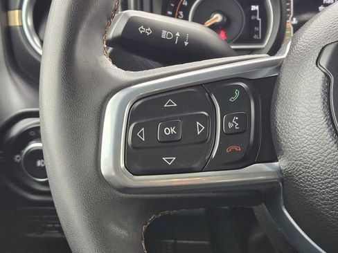 Used 2024 Jeep Wrangler Unlimited Sahara w/ Technology Group AWD/4WD image 27