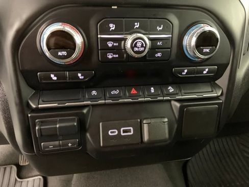 Used 2021 GMC Sierra 1500 Elevation w/ X31 Off-Road Package AWD/4WD image 23