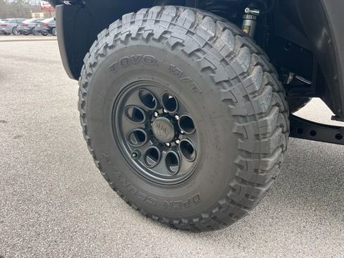 Used 2024 RAM 2500 Laramie w/ Night Edition image 14