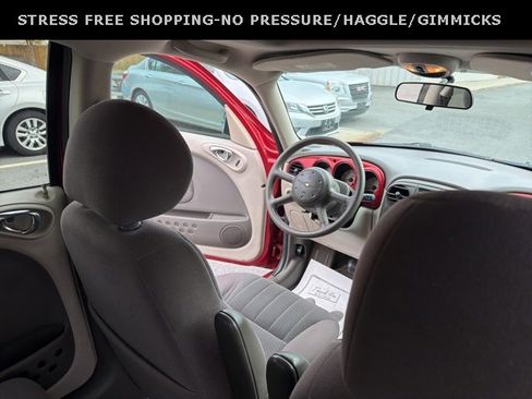 Used 2005 Chrysler PT Cruiser Touring w/ Moonroof Group image 26