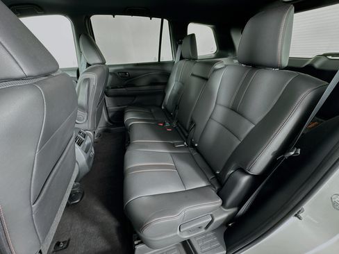 Certified 2023 Honda Passport TrailSport image 25