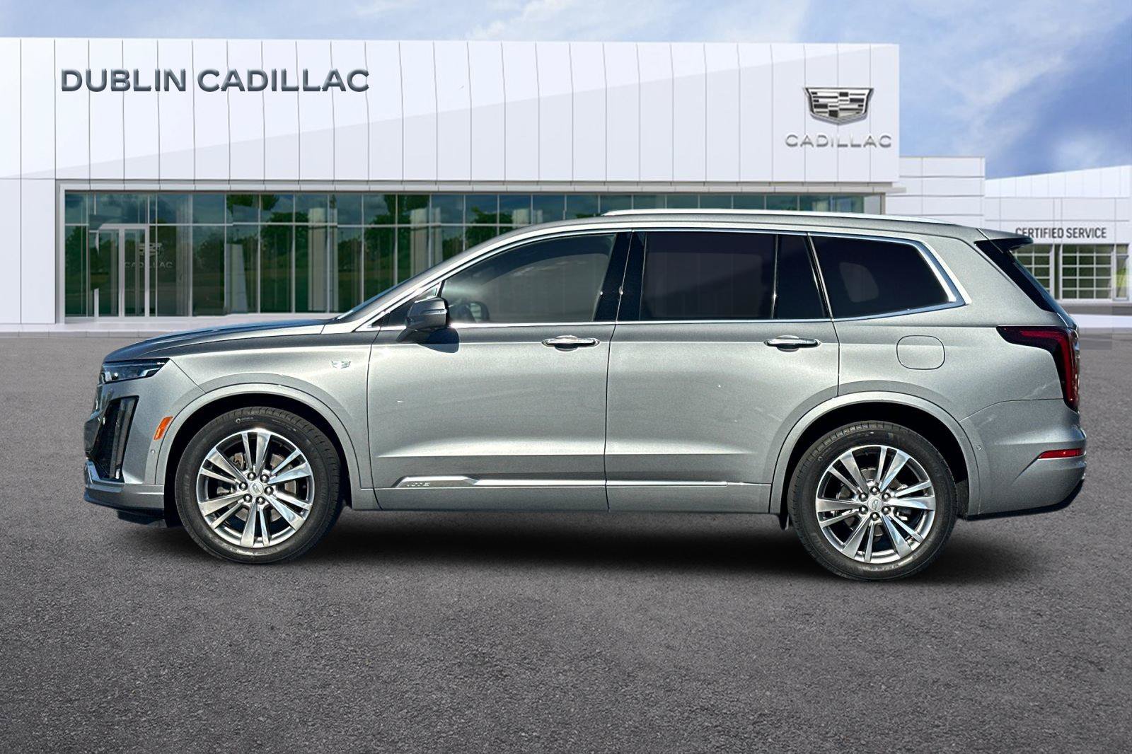 Certified 2024 Cadillac XT6 Premium Luxury w/ Technology Package FWD image 7