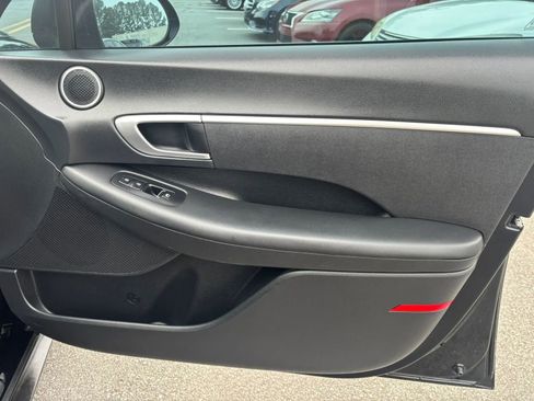 Used 2022 Hyundai Sonata SE FWD image 18
