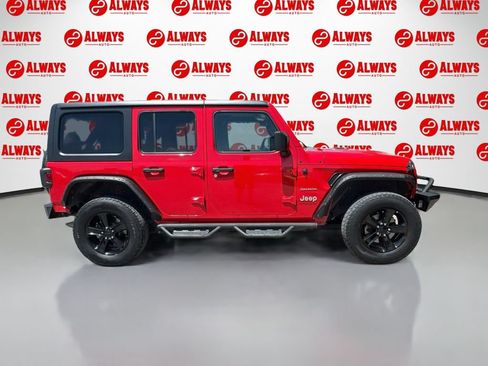 Used 2020 Jeep Wrangler Unlimited Sahara AWD/4WD image 4