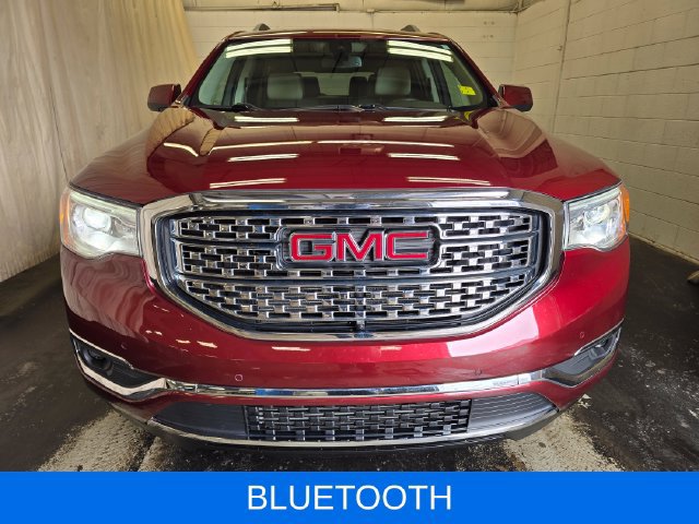 Used 2017 GMC Acadia Denali w/ Technology Package AWD/4WD image 3