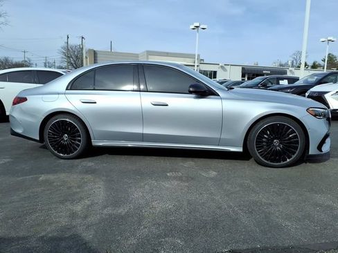 Used 2024 Mercedes-Benz E 350 4MATIC Sedan image 8