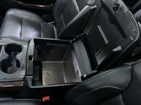 Used 2020 GMC Yukon SLT AWD/4WD image 25