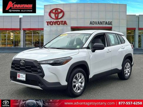 Certified 2026 Toyota Corolla Cross L FWD image 4