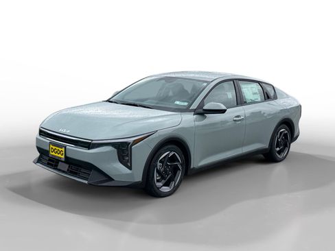 New 2026 Kia K4 EX image 1