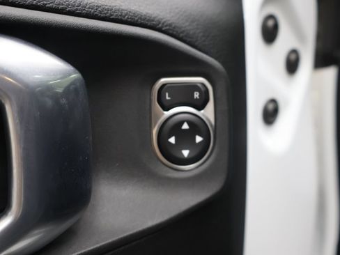 Used 2022 Jeep Gladiator Sport AWD/4WD image 19
