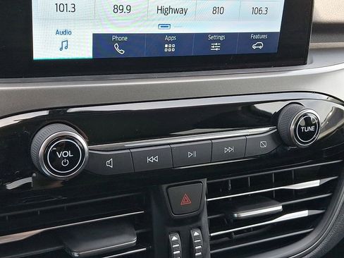 Certified 2023 Ford Escape Active AWD/4WD image 17