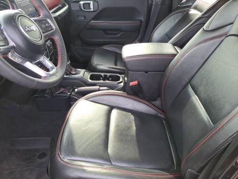 Used 2023 Jeep Wrangler Unlimited Rubicon w/ Steel Bumper Group image 12