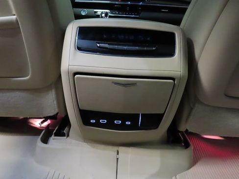 Certified 2024 Cadillac Escalade Premium Luxury w/ Performance Package AWD/4WD image 26
