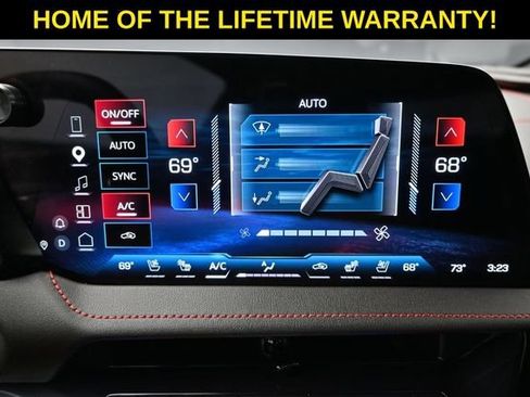Used 2026 Chevrolet Corvette Stingray Preferred Cpe w/ Z51 Performance Package RWD image 37