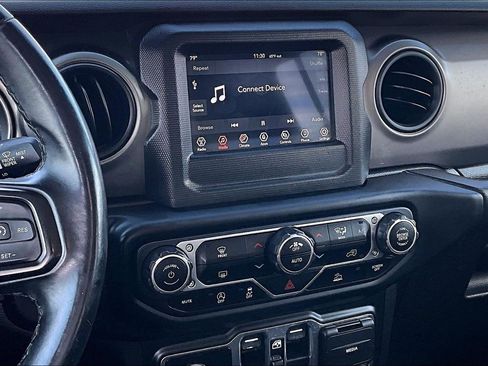 Used 2021 Jeep Wrangler Unlimited Sport image 9