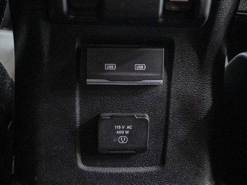 Used 2023 Jeep Gladiator Overland image 25