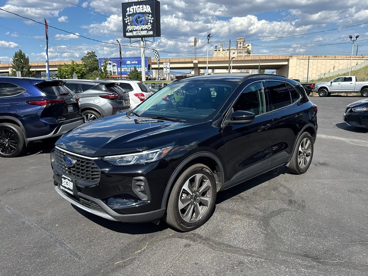 Used 2025 Ford Escape Platinum AWD/4WD image 5