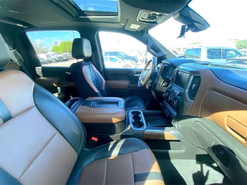 Used 2020 Chevrolet Silverado 2500 High Country w/ Z71 Off-Road Package image 11