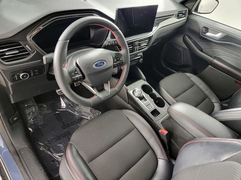 Certified 2023 Ford Escape ST-Line Elite AWD/4WD image 12