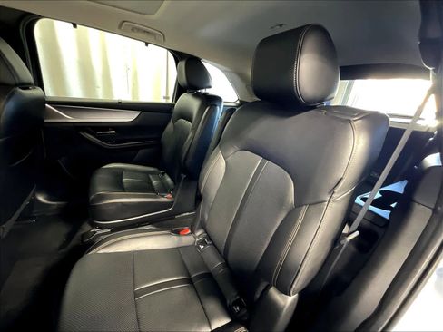 Used 2024 MAZDA CX-90 3.3 Turbo w/ Premium Package image 15