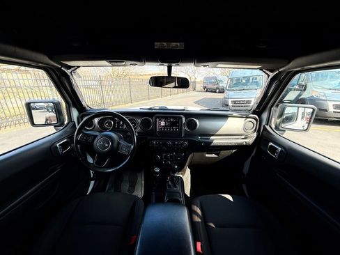 Used 2021 Jeep Wrangler Unlimited Sport image 12