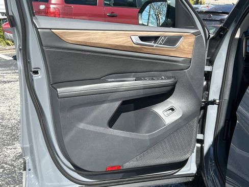 New 2026 Volkswagen Atlas SE FWD image 19