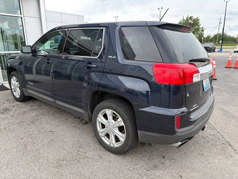 Used 2017 GMC Terrain SLE AWD/4WD image 4