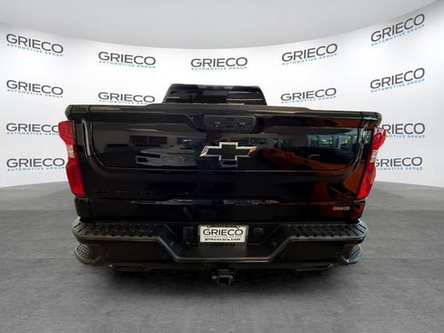 Used 2022 Chevrolet Silverado 1500 LT Trail Boss w/ LT Trail Boss Premium Package AWD/4WD image 9