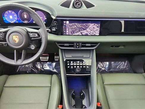 Used 2025 Porsche Macan 4S Electric image 35