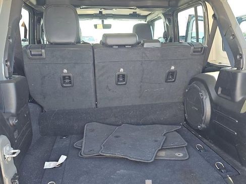 Used 2022 Jeep Wrangler Unlimited Sahara AWD/4WD image 10
