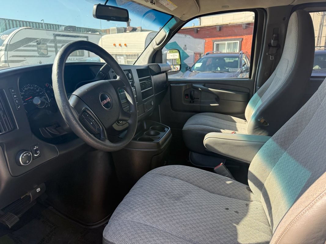 Used 2015 GMC Savana 2500 LT w/ LT Preferred Equipment Group RWD image 13
