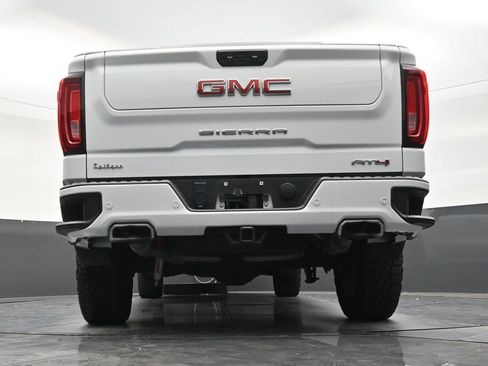 Used 2023 GMC Sierra 1500 AT4 w/ AT4 Premium Package AWD/4WD image 23